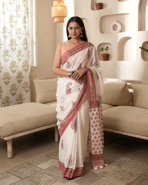Multicolour_Cotton_Butta_Hblock_Print_Mul_Saree_With_Tassels_For_Women